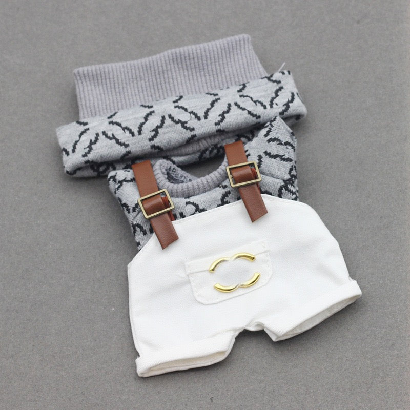 Labubu 4inch bag charm clothes outfits - CC logo - 062340