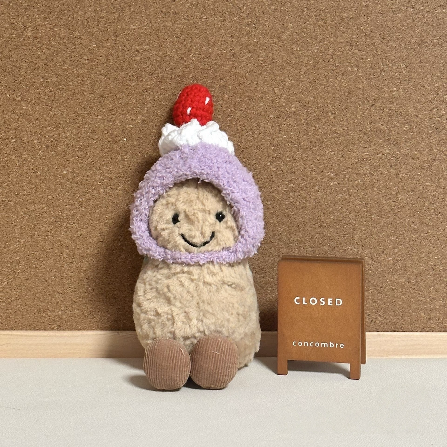 3inch jellycat amusable peanut/small peanut penguin hat - purple cake strawberry - AP17