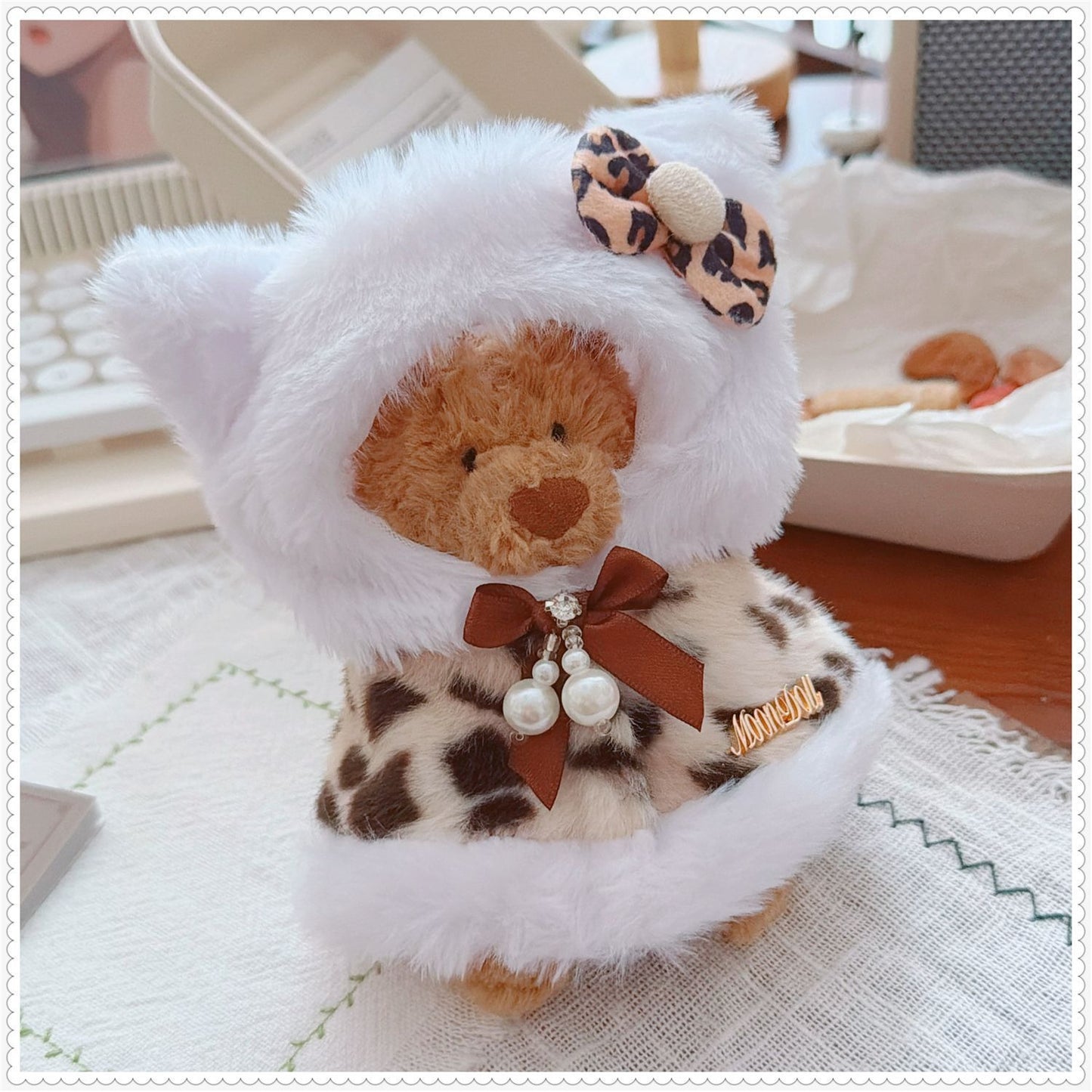 Tiny Bartholomew Bear clothes outfits - Cute Leopard Shawl (Brown)