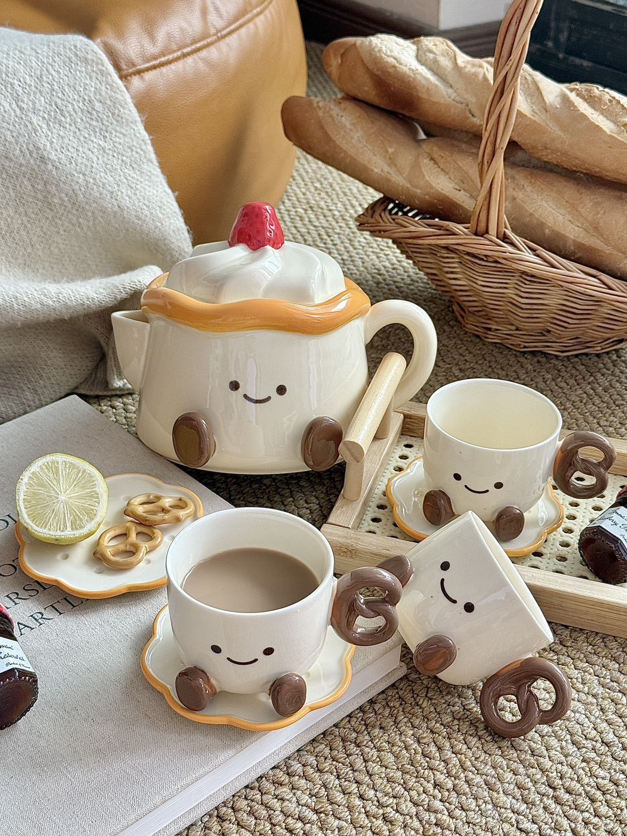 Adorable short leg dessert teapot & 4 teacups 900ml & 200ml - Functional Design