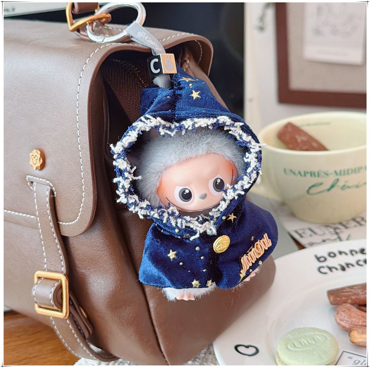 Bartholomew Bear Bag Charm clothes outfits - White / Blue Dream Star Shawl
