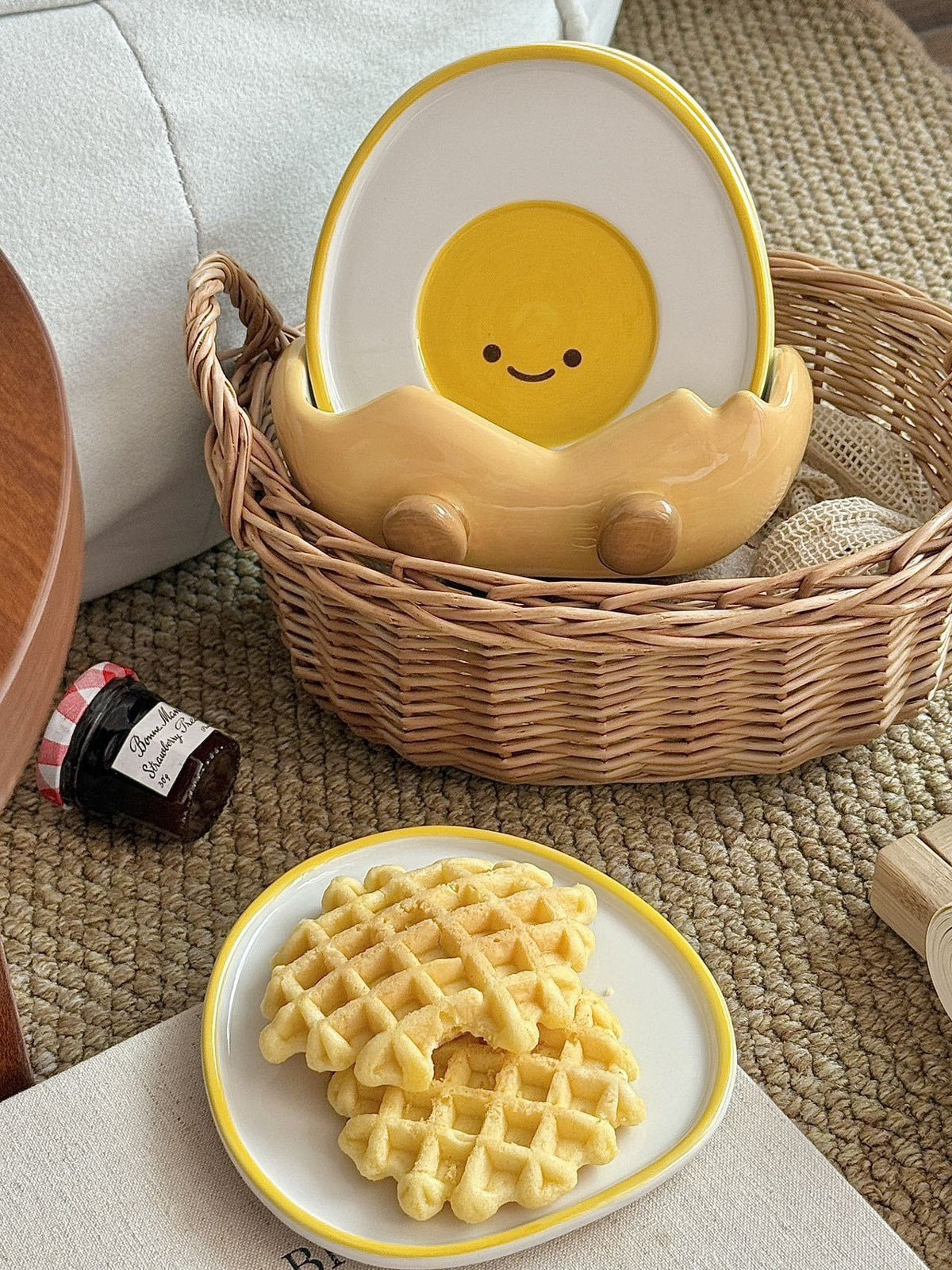 Adorable Ceramic Egg Plate - Breakfast Snack Tray Fun & Functional Design