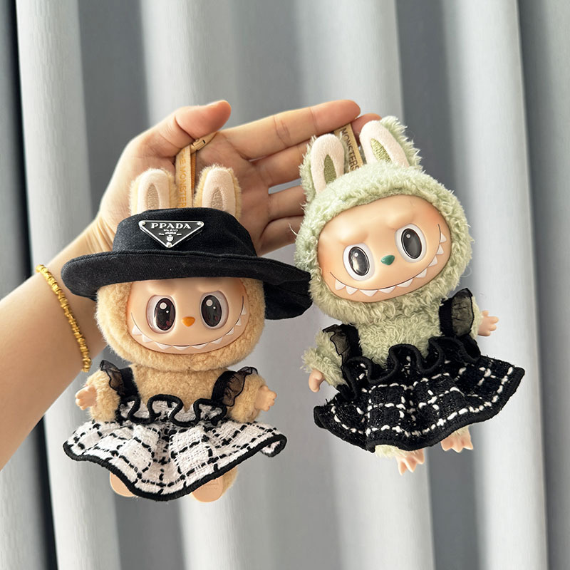 4inch bag charm cute custom clothes outfits - Chanel's Style simple dress with hat