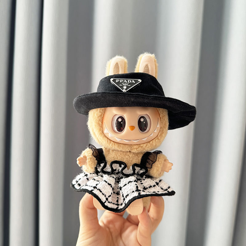 4inch bag charm cute custom clothes outfits - Chanel's Style simple dress with hat